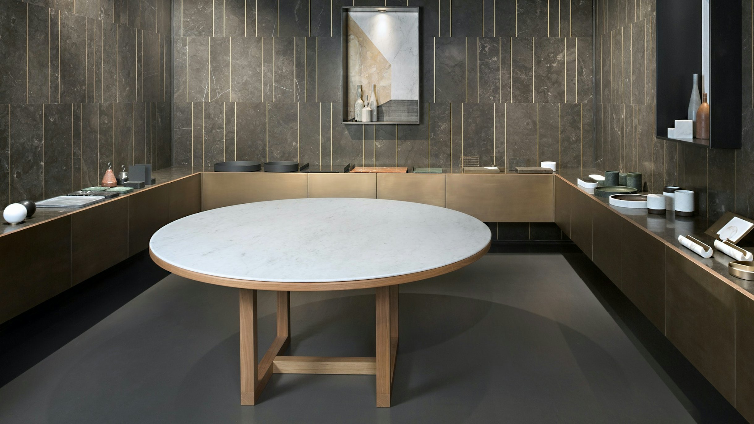 'Span' Indoor Dining table | Interactive Image