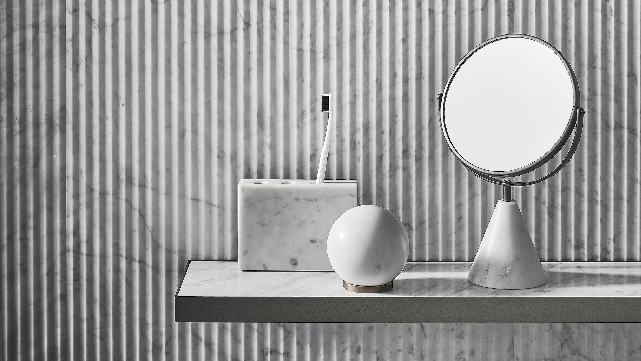 PLAT-EAU Bath 01 Toothbrush holder