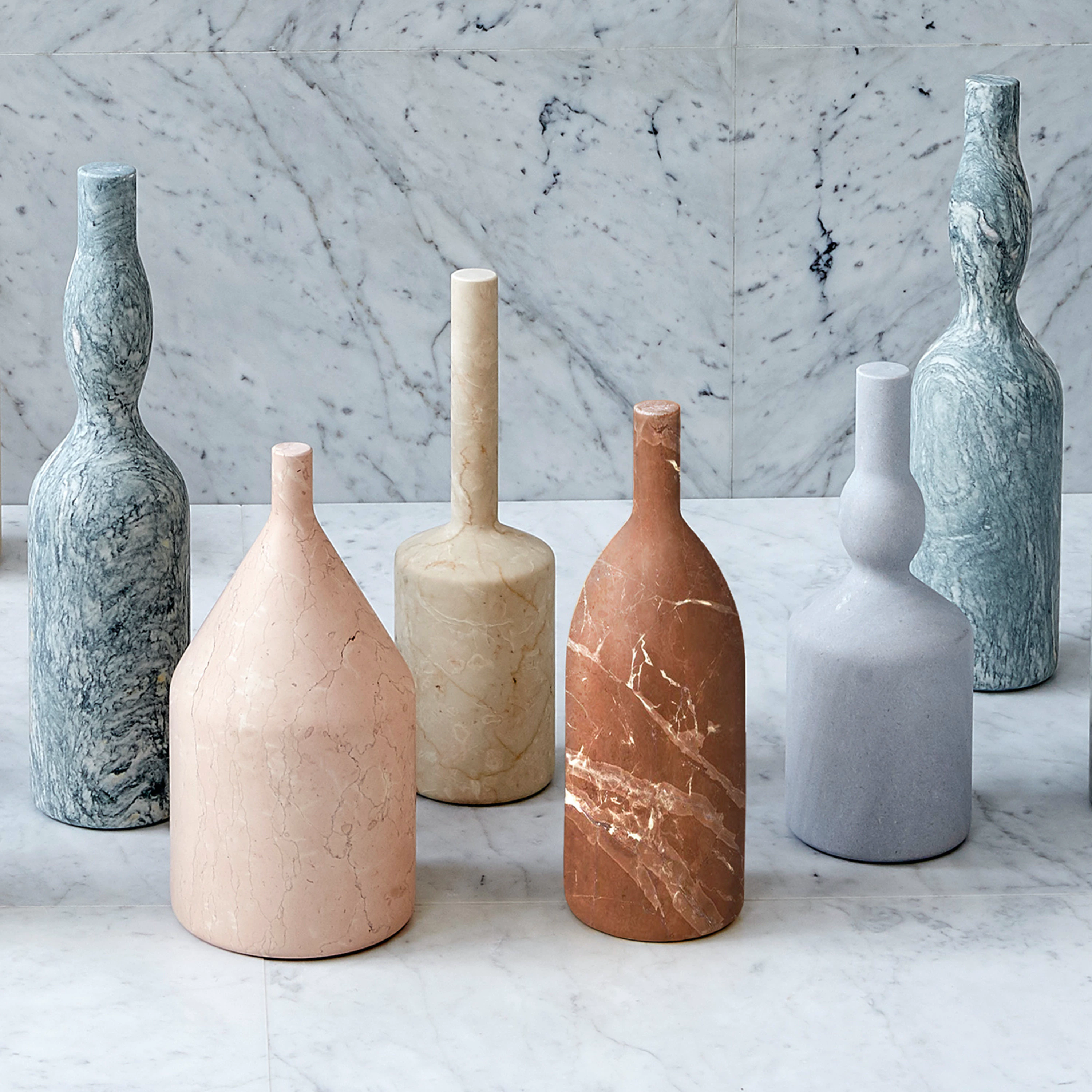 Carousel Slide | Product | Omaggio a Morandi