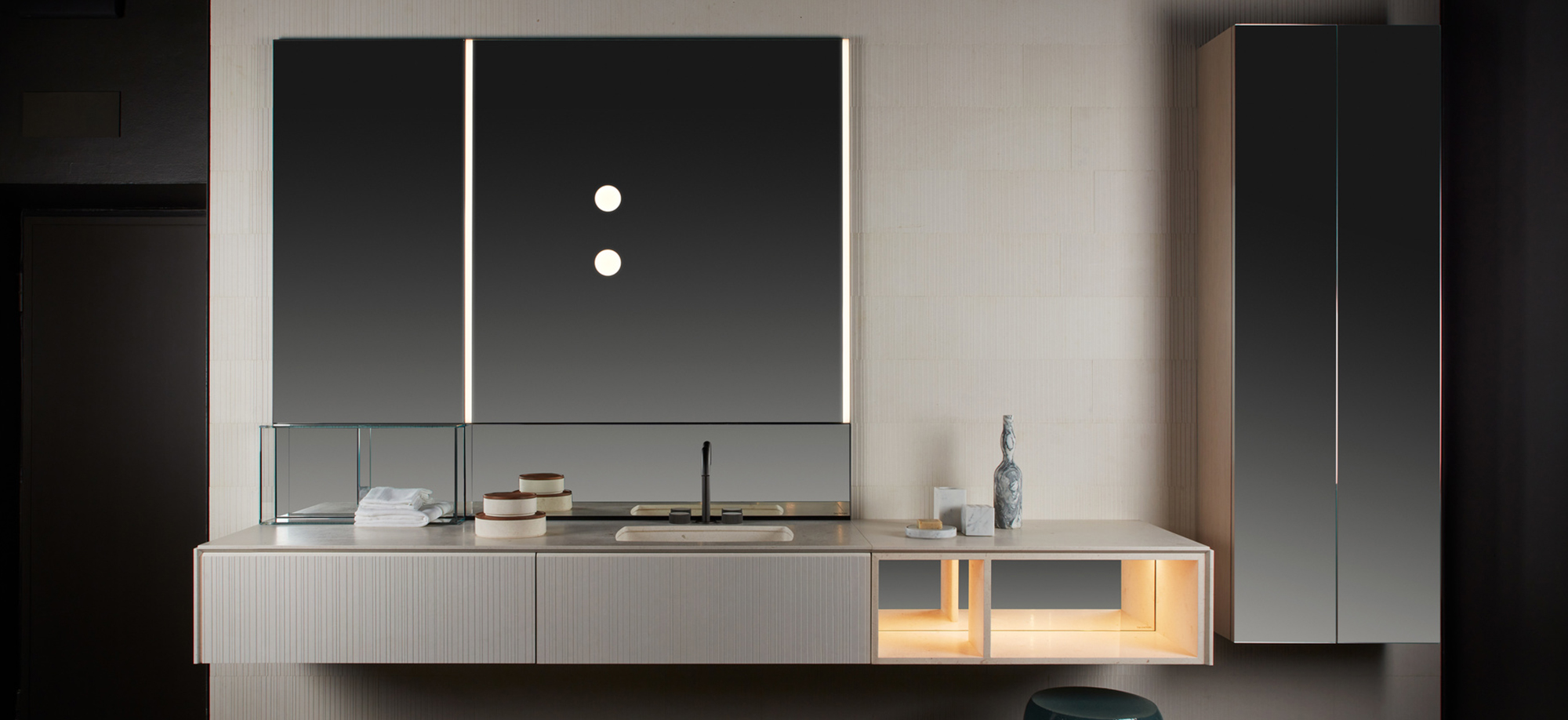 Home-page-slide_Hito