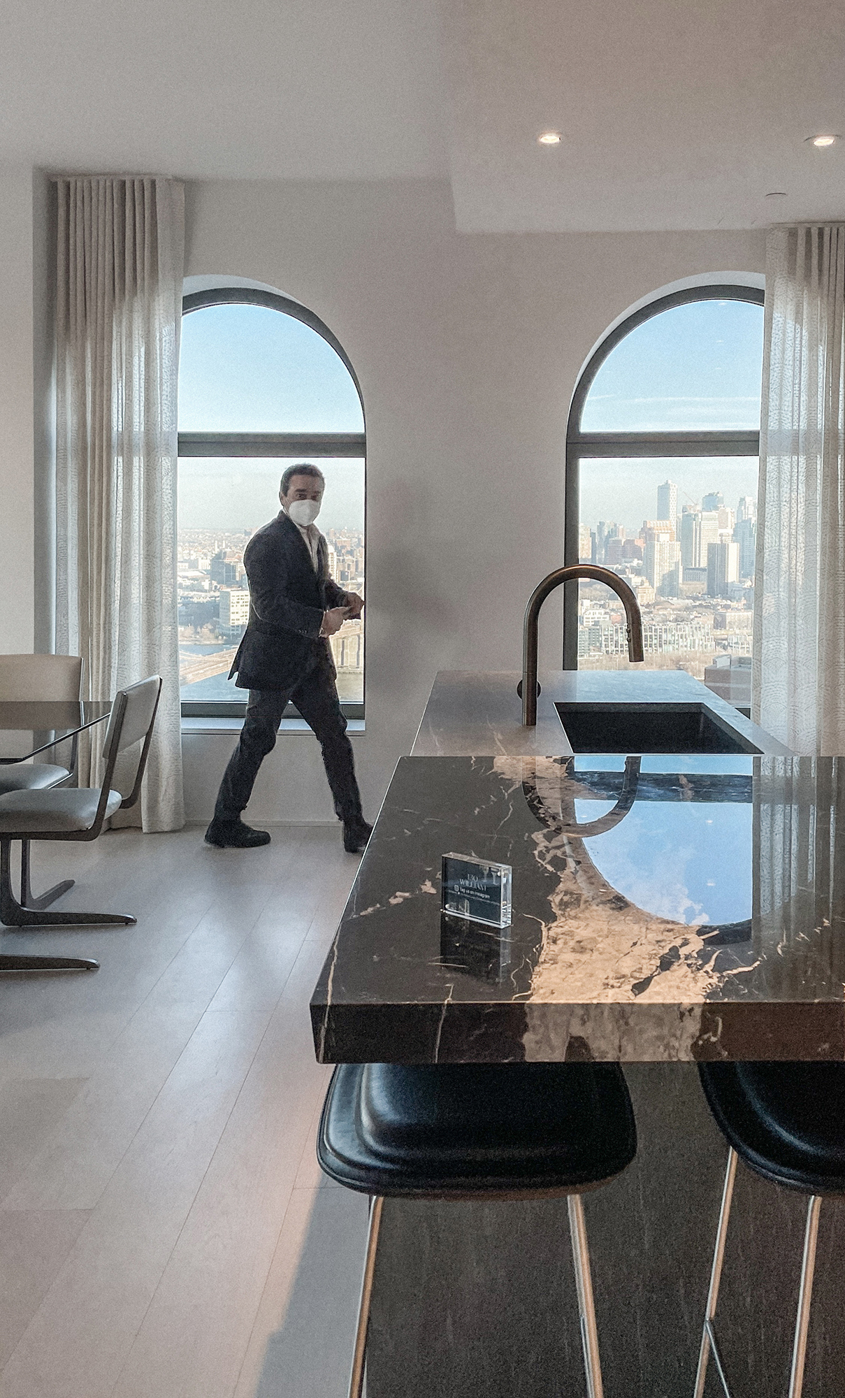 Salvatori_About-us_CEO-Gabriele-Salvatori-at-130-William-St-2021-(4)