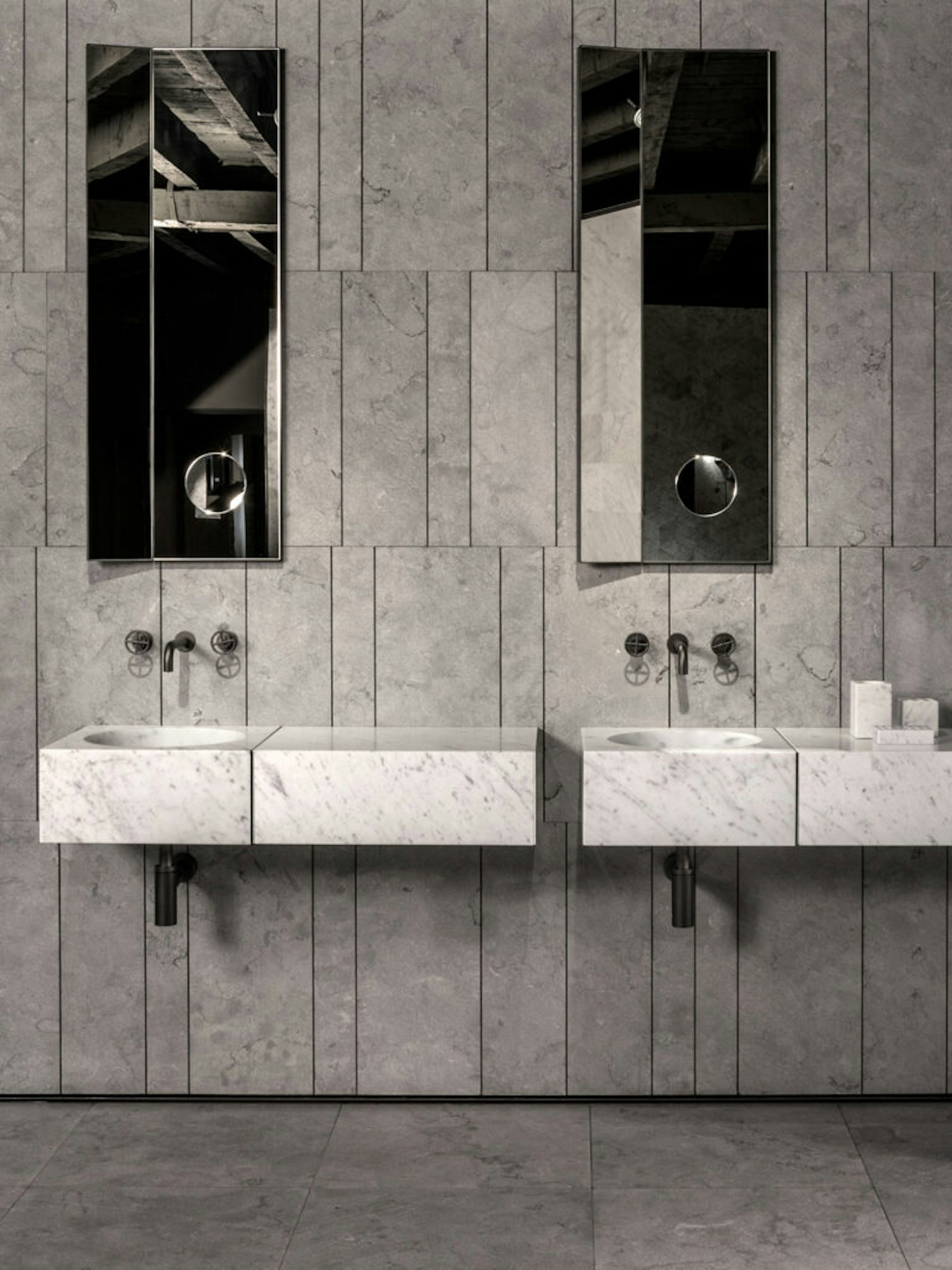cover_Stories_designing-a-grey-bathroom