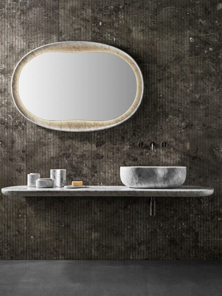 stories_cover_Spotlight-on-bathroom-mirror-lighting-768x1024