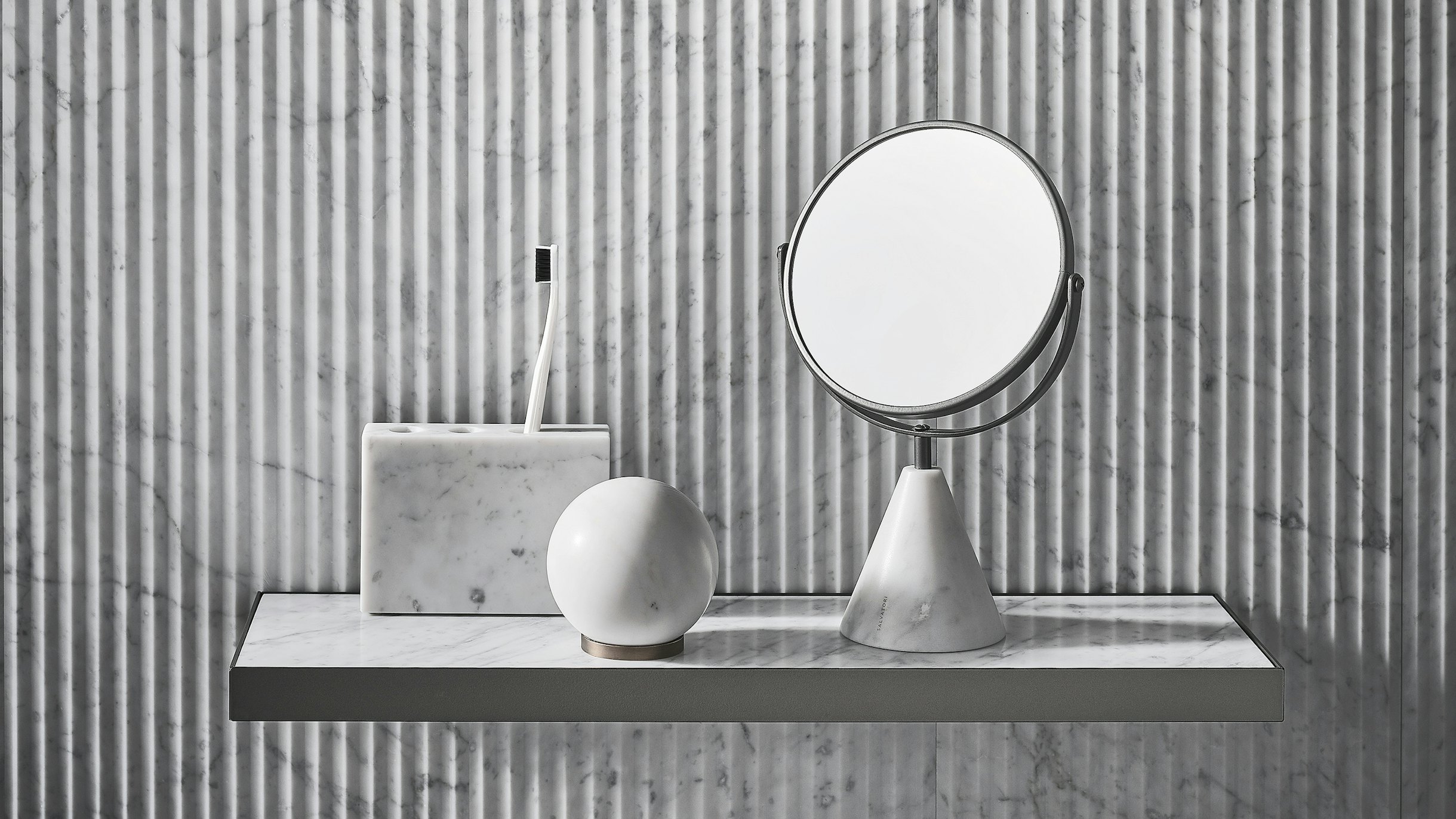 Interactive Fontane Bianche Table mirror img