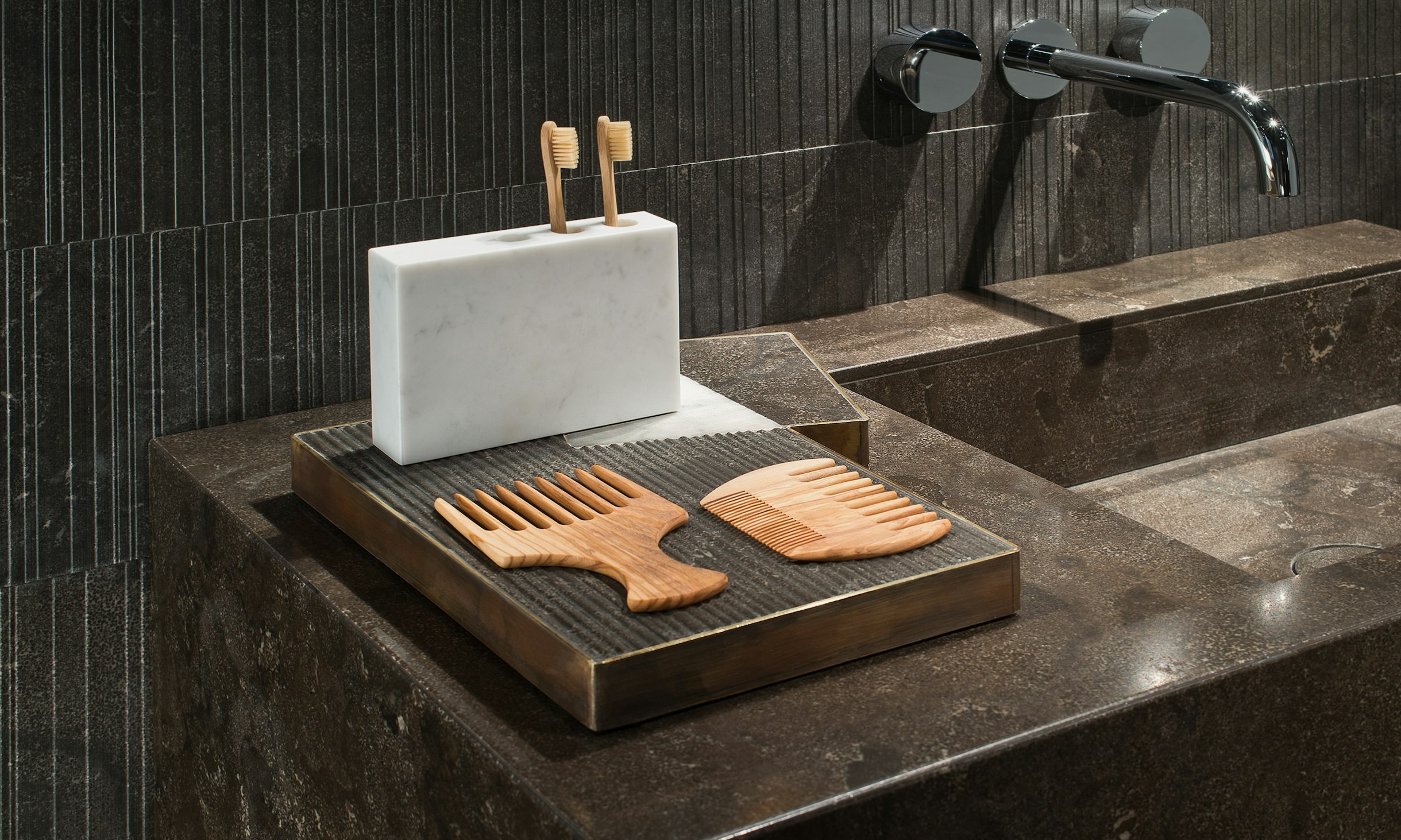 2019-03-banner_home_plat-eau-bath-01