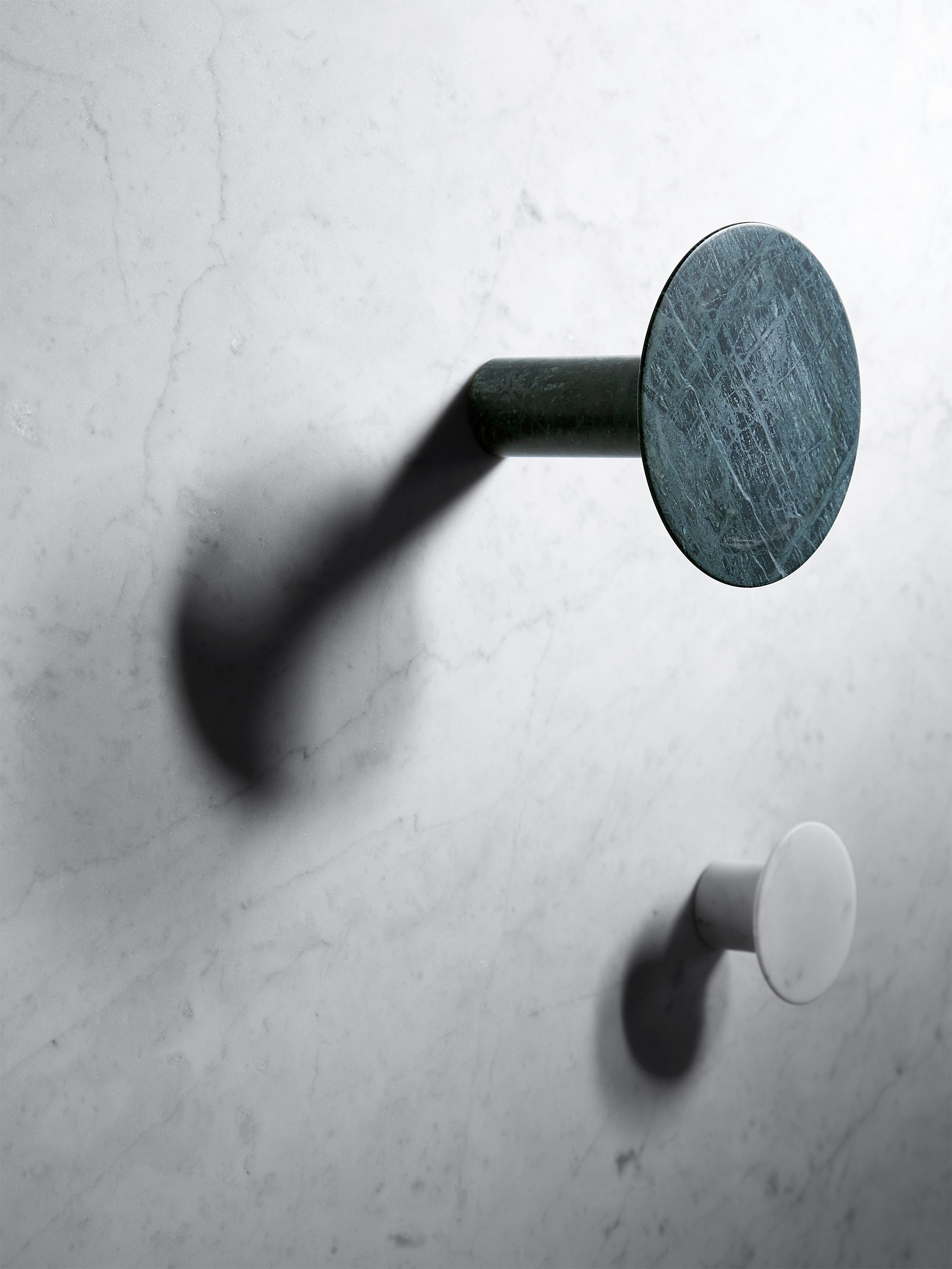 2019-03-cover_home_fontane-bianche-wall-hook-1