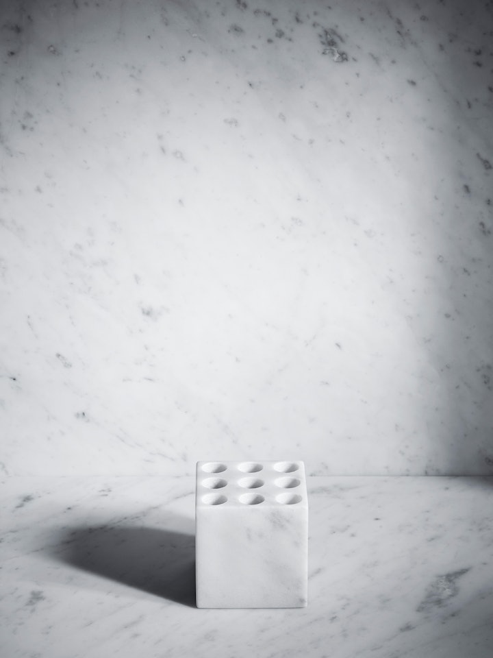 2019-03-cover_home_fontane-bianche-toothbrush-holder
