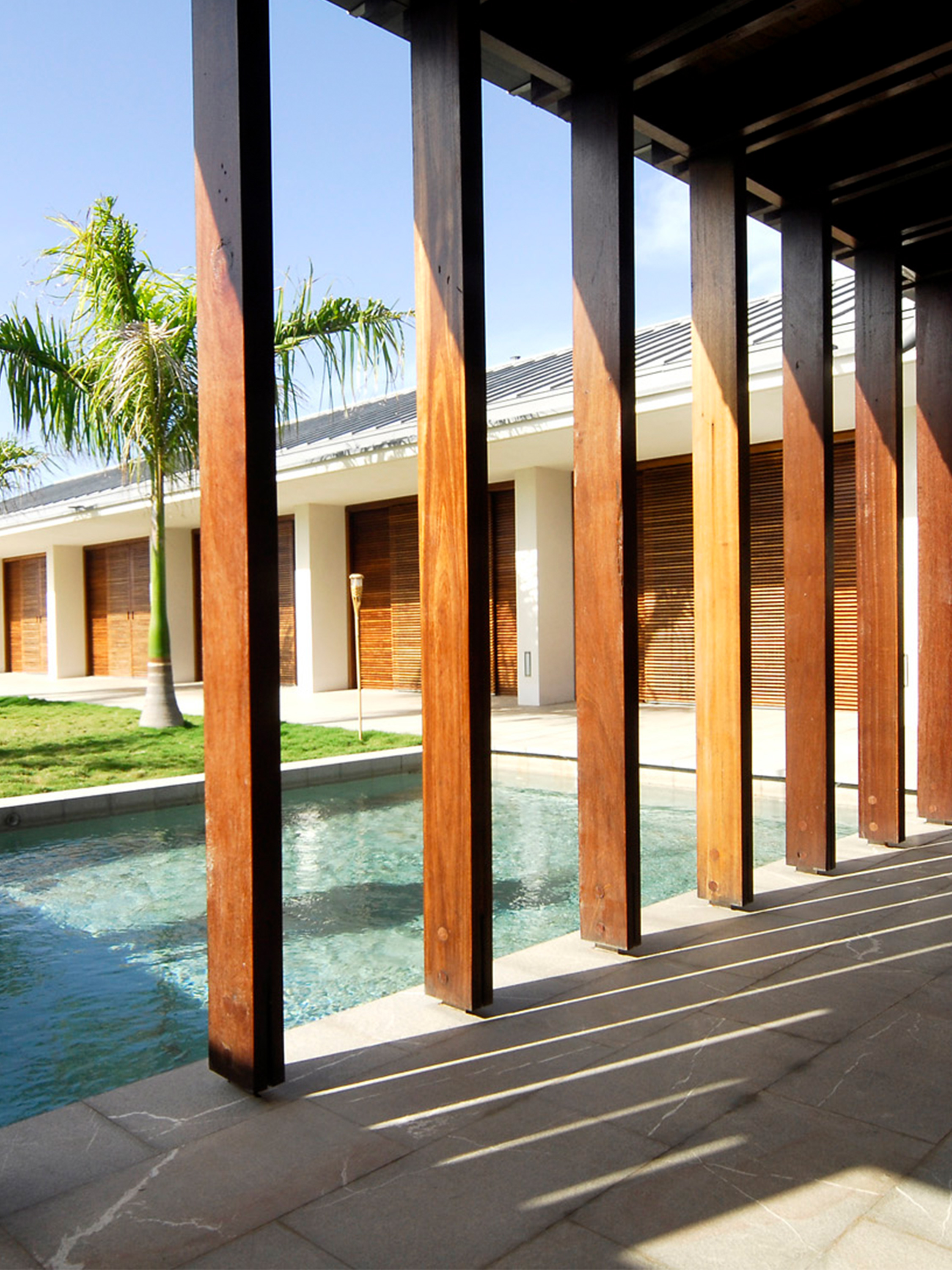 2019-03-griglia-1_4-3_iguana-house