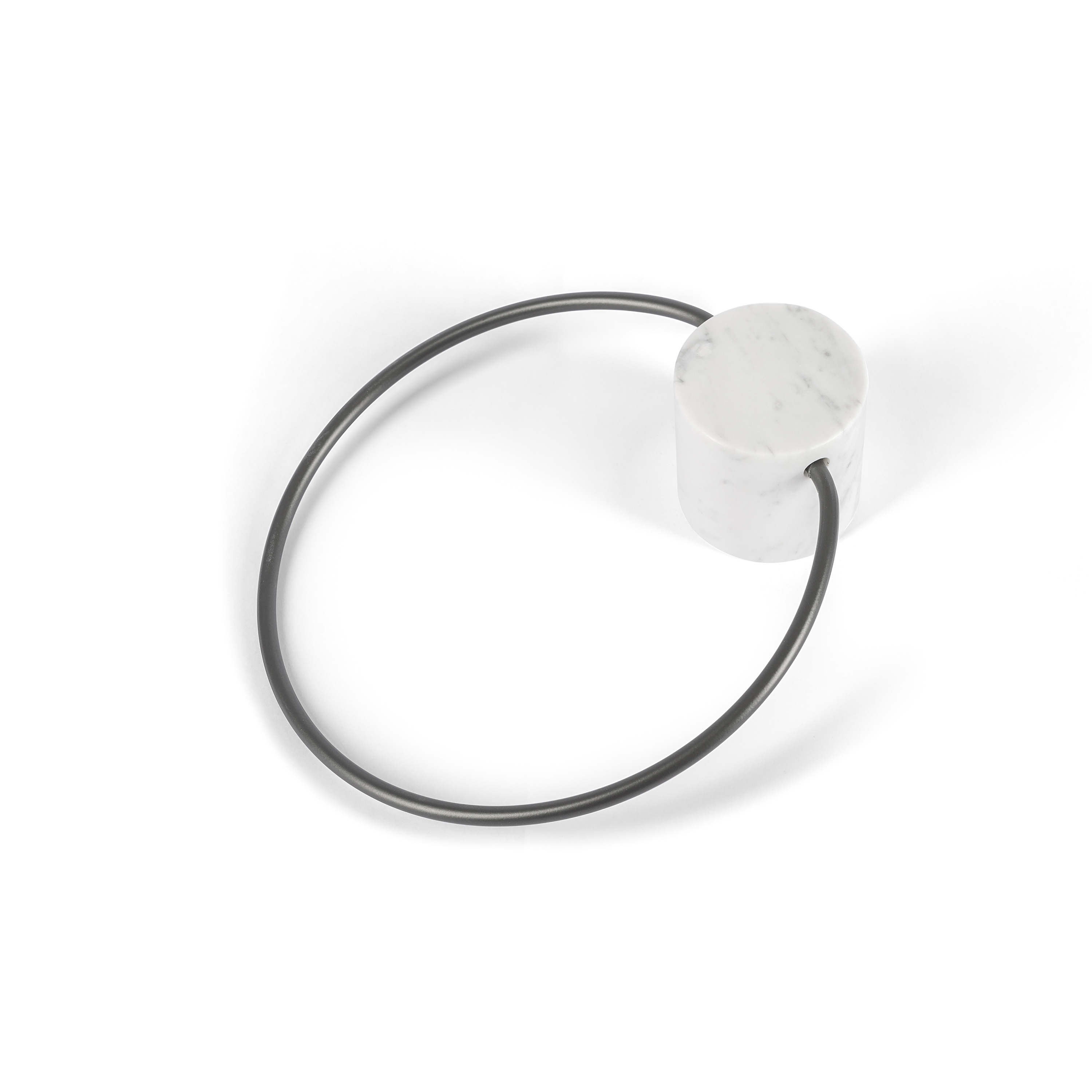 2019-03-salvatori_fontane-bianche_towel-ring-in-bianco-carrara-3