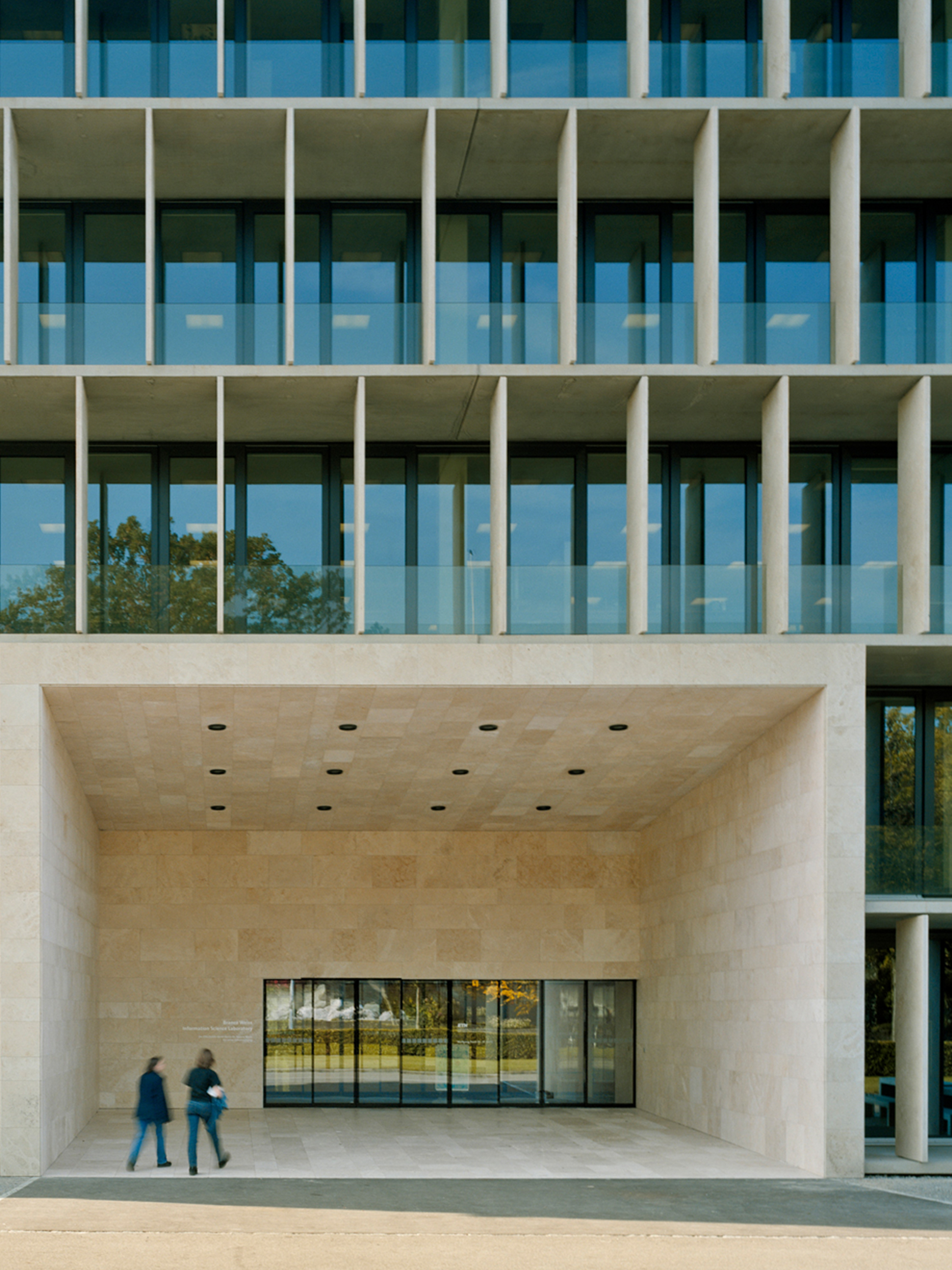 2019-03-cover_4-3_eth