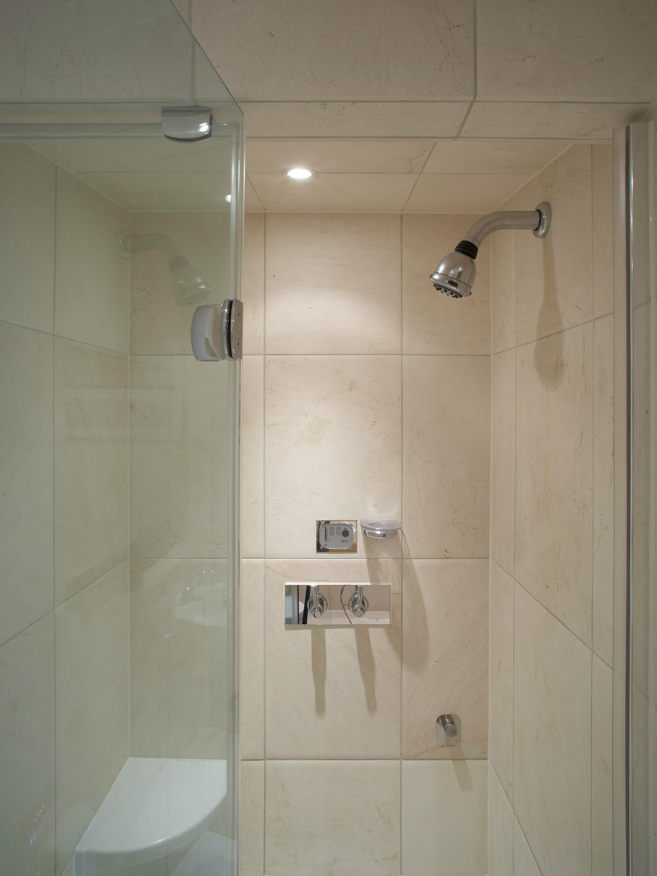 2019-03-cover_4-3_chelsea-bridge-wharf