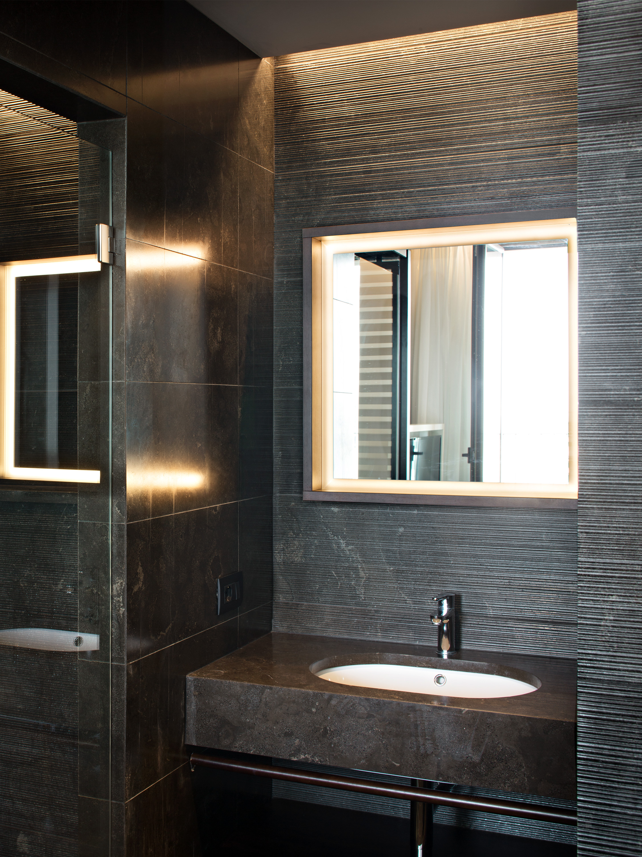 2019-03-cover_4-3_glam-hotel-milano