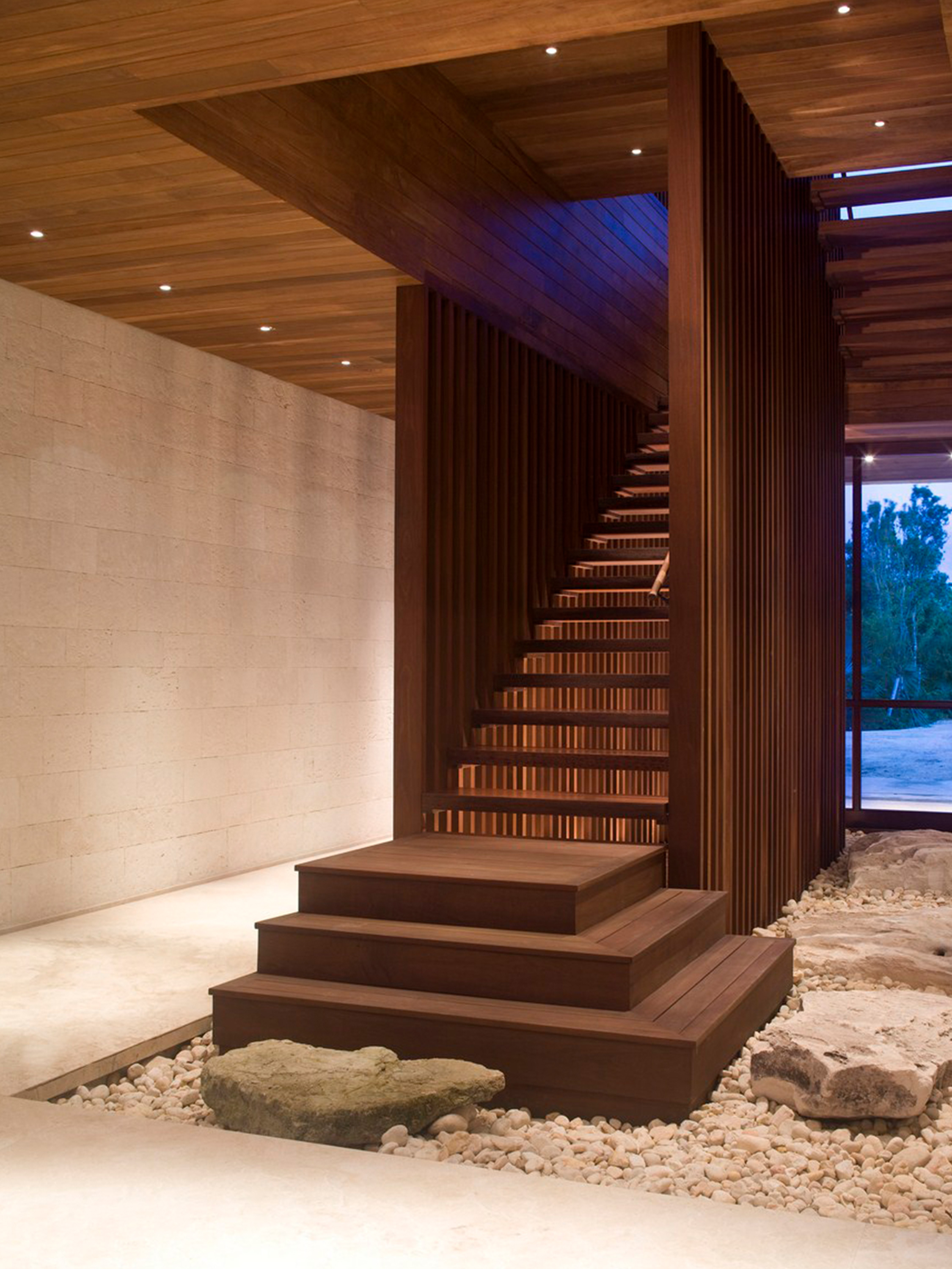 2019-03-griglia2_4-3_donna-karan