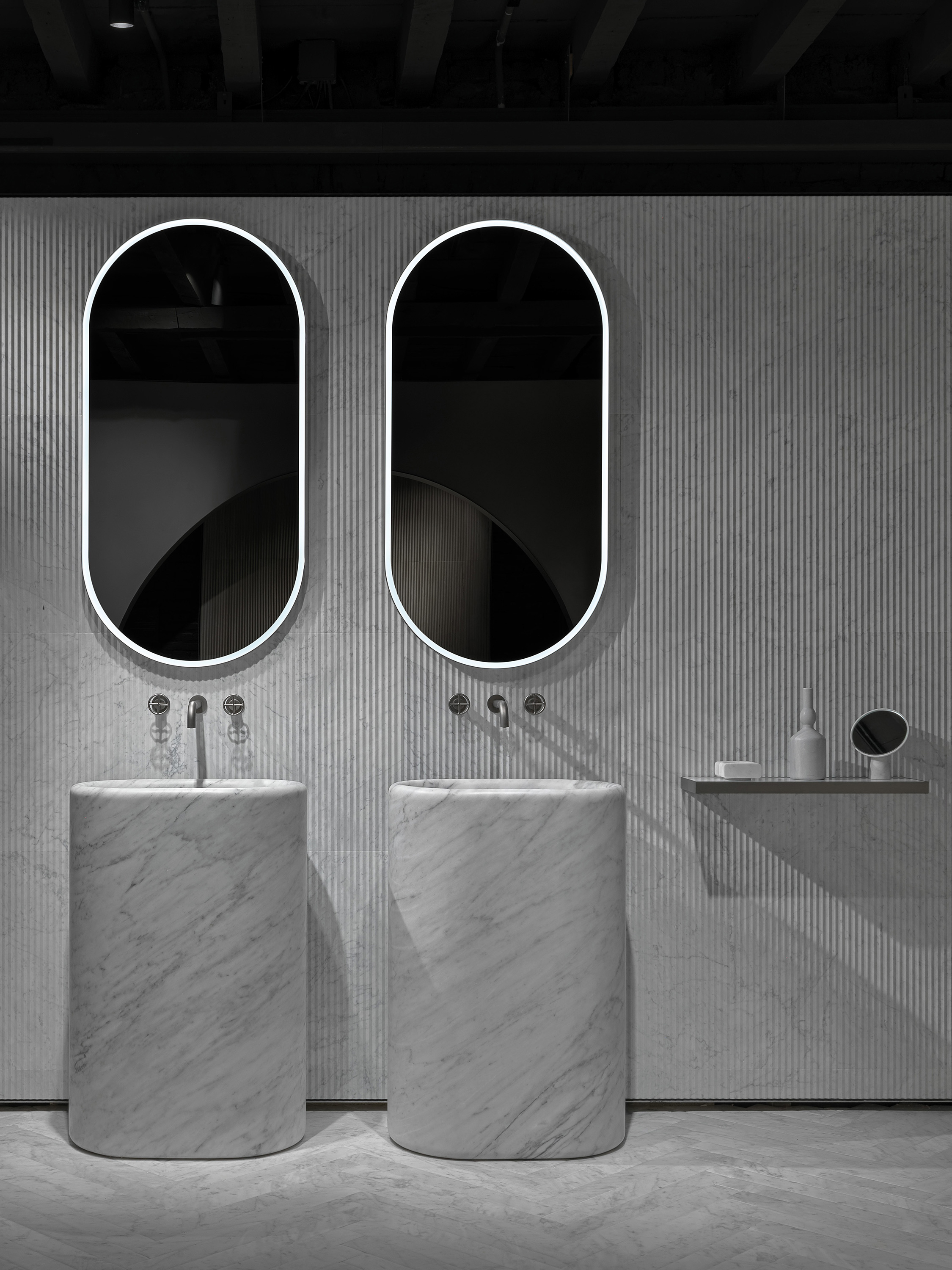 2019-05-cover_4-3_stories-behind