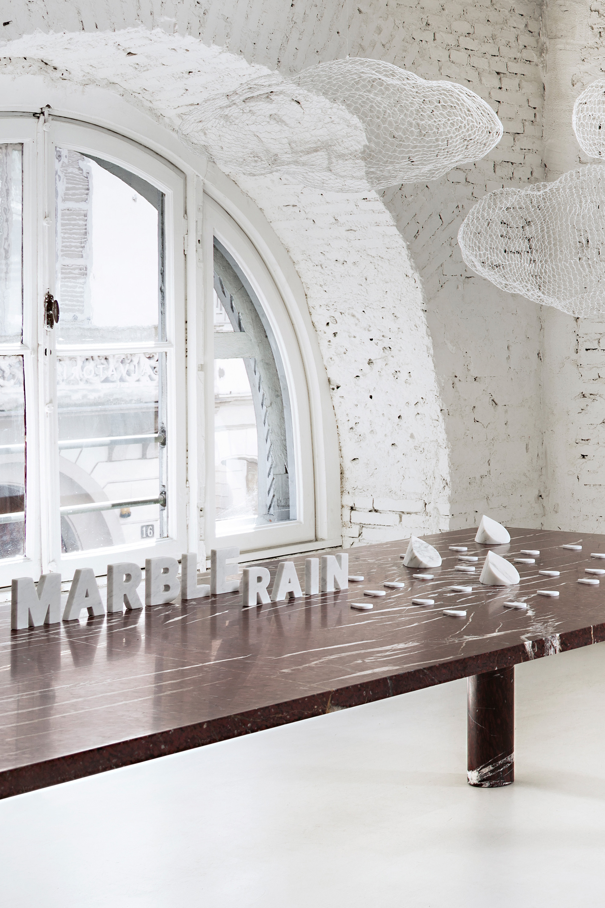 2019-06-menù_home_dining-table_lovemelovemenot