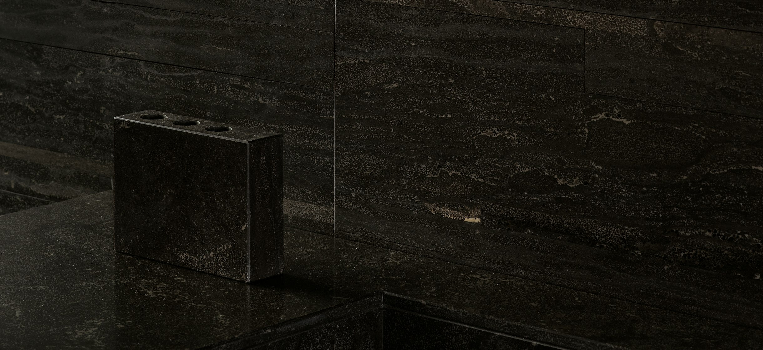 2019-09-banner_home_plat-eau-pen-holder