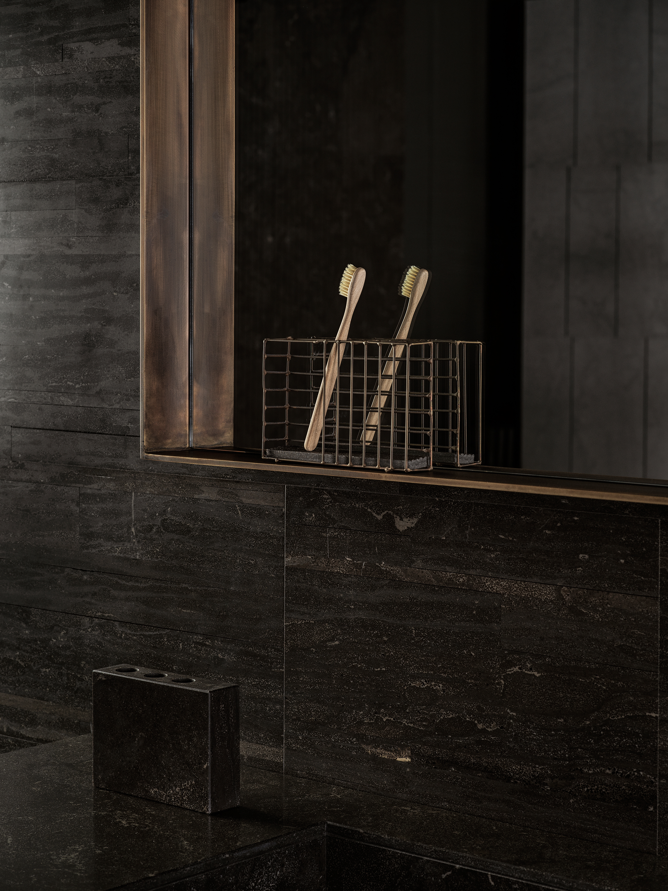 2019-09-cover_4-3_allure-of-natural-stone