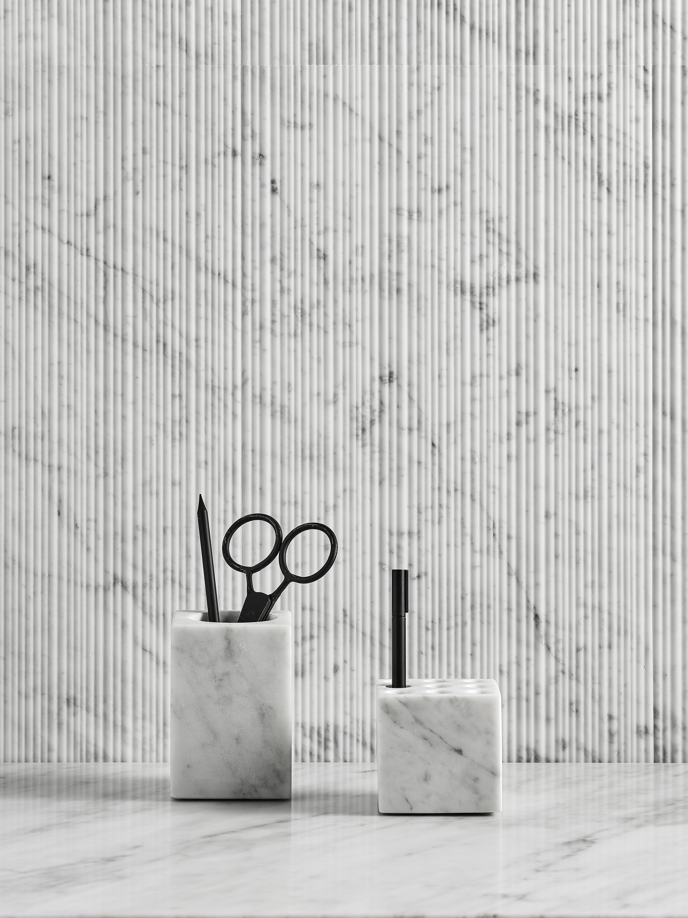 2019-09-cover_home_fontane-bianche-pen-holder