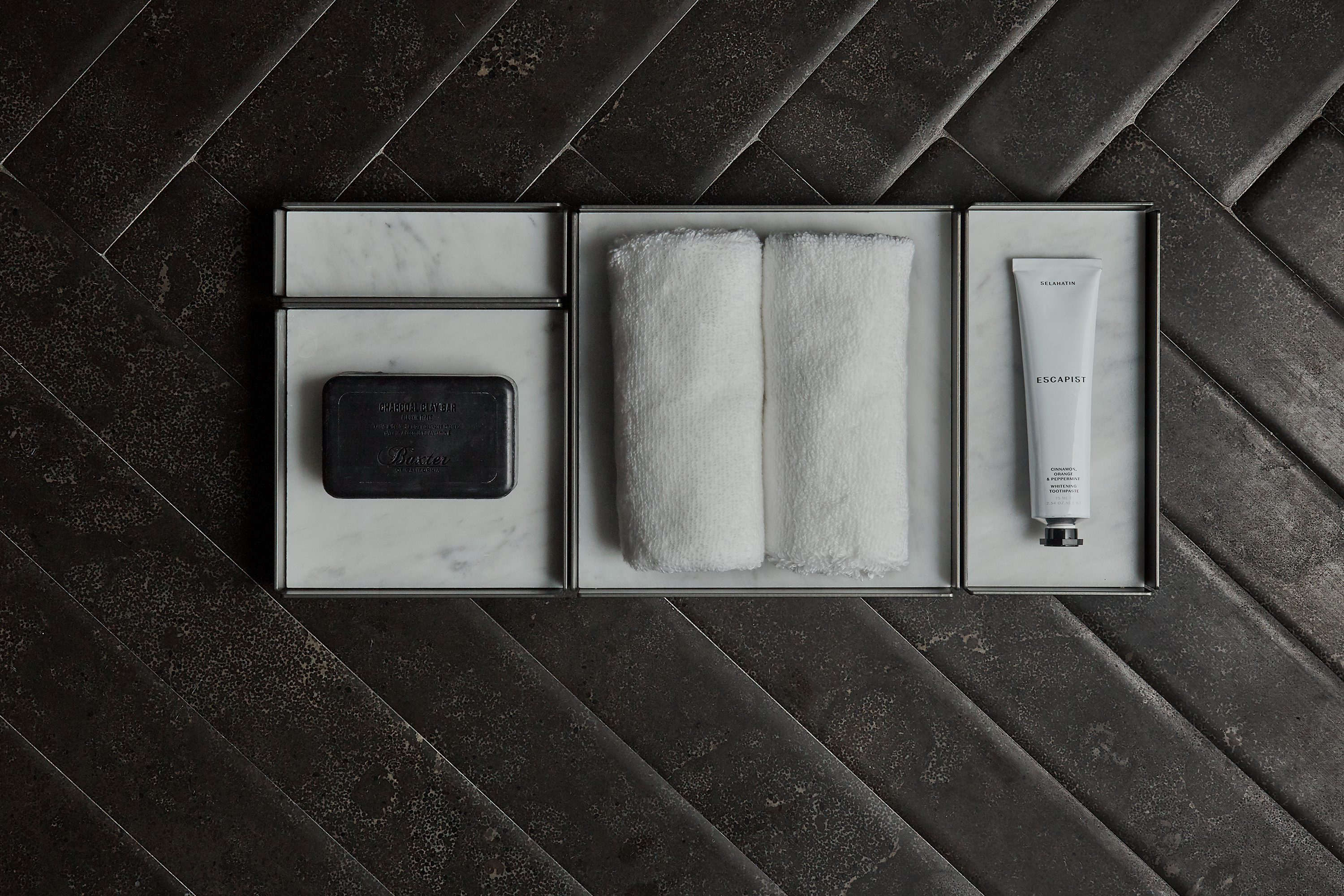 2019-10-media-gallery_salvatori_showroom-wigmore_2019-25