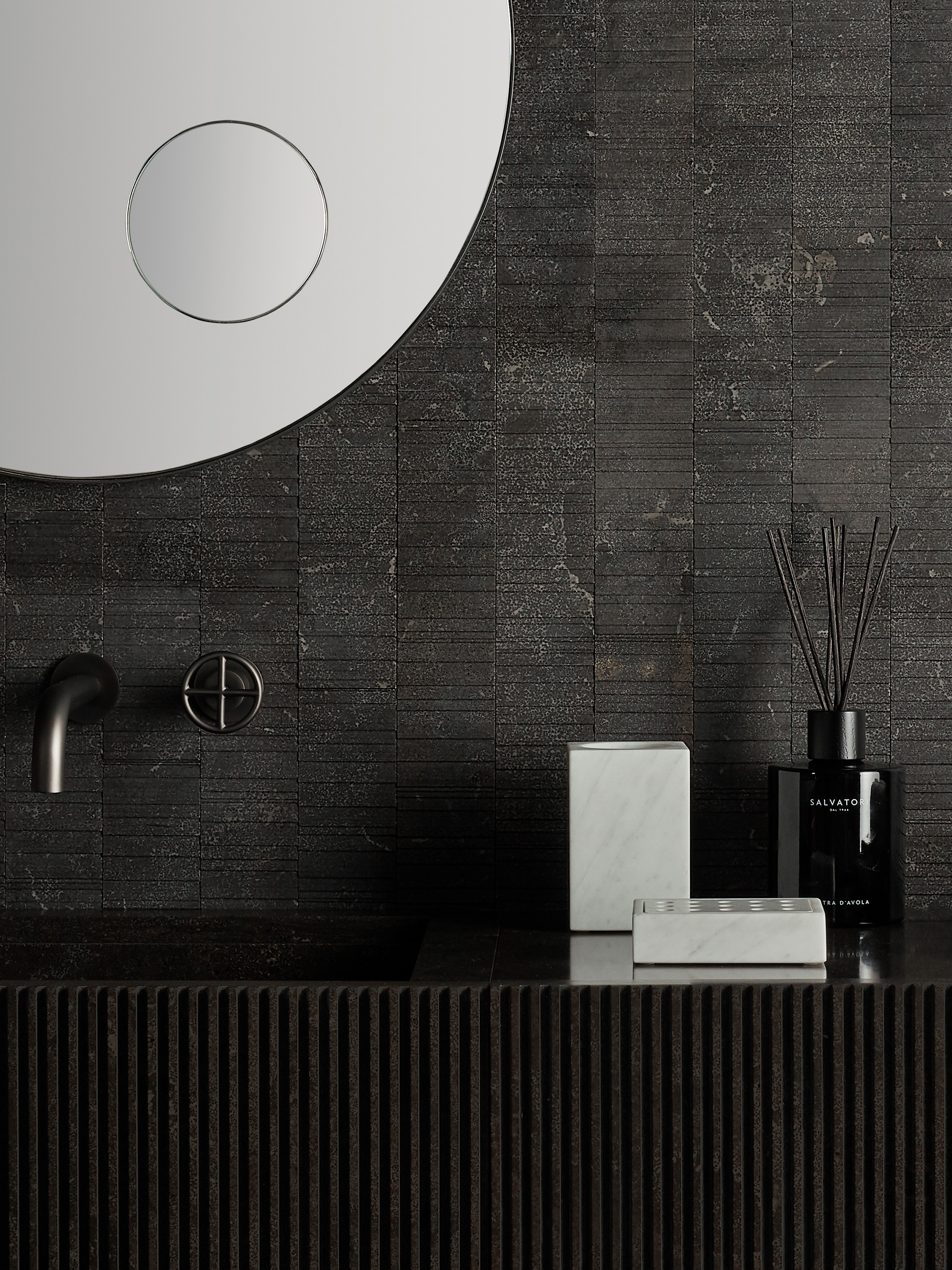 2019-10-cover_home_pietra-l-11-scent-diffuser-fragrance-pda