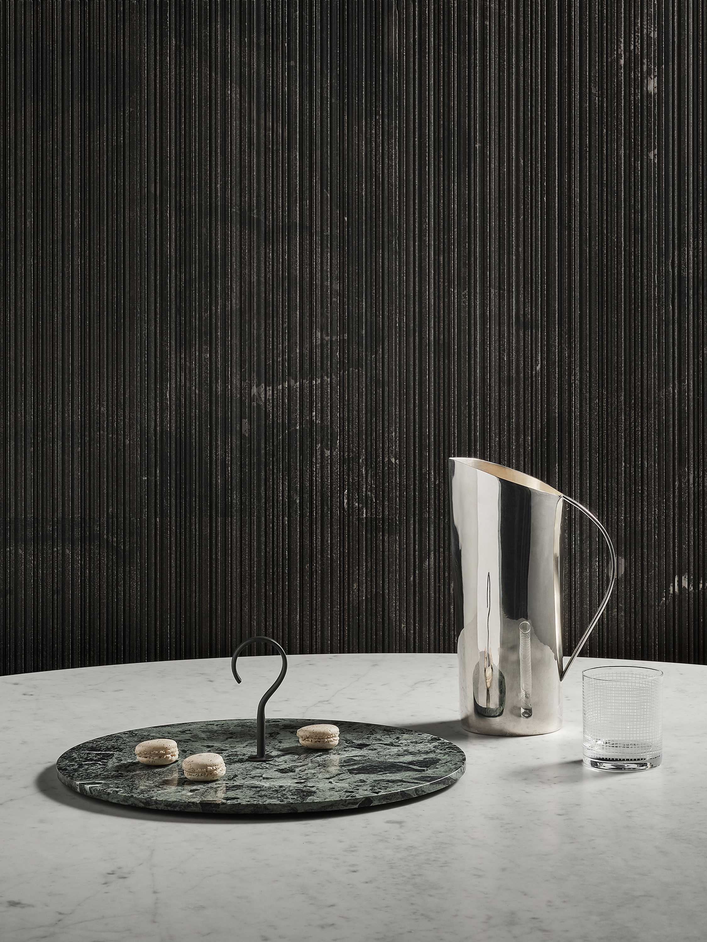 2019-11-cover_home_pietra-l-12-tray