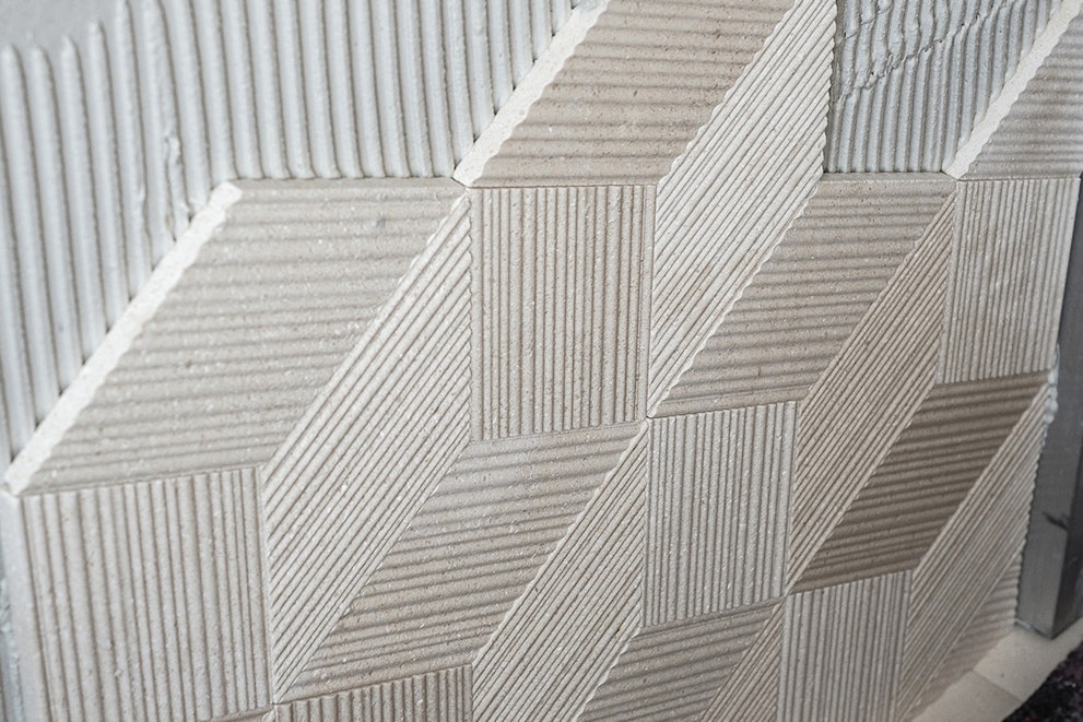 How to design a support frame that will be clad in standard format ...