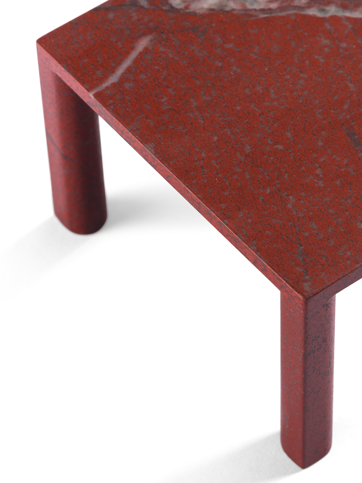 2021-03-salvatori_cover_home_miniatures_love-me-not_rdr