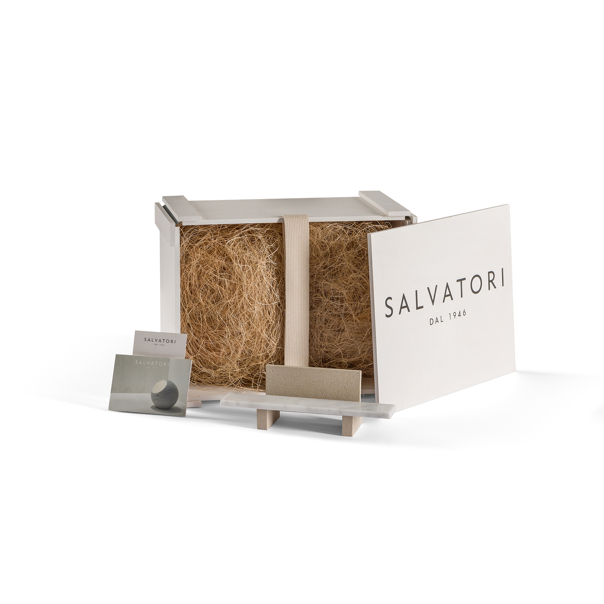 2021-05-salvatori_miniatures_still-life_span-outdoor-bench-with-back-support-1