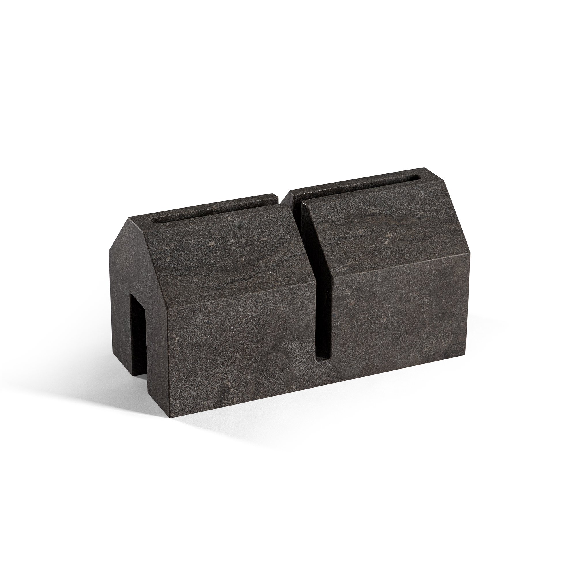 2021-06-salvatori_still-life_the-village_house-of-stone-pda-2-1