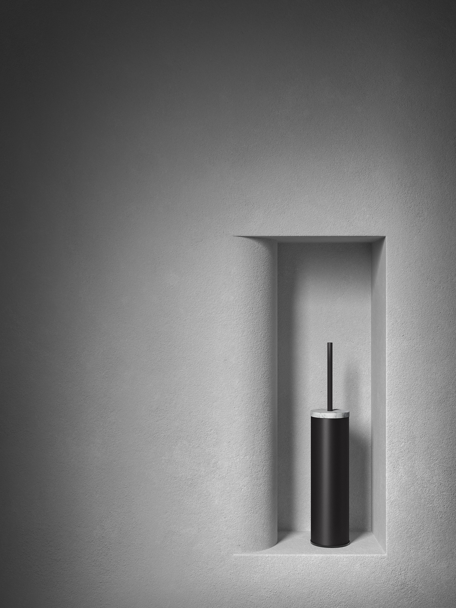 2021-07-salvatori_cover_bathrooms_fontane-bianche-brush-holder