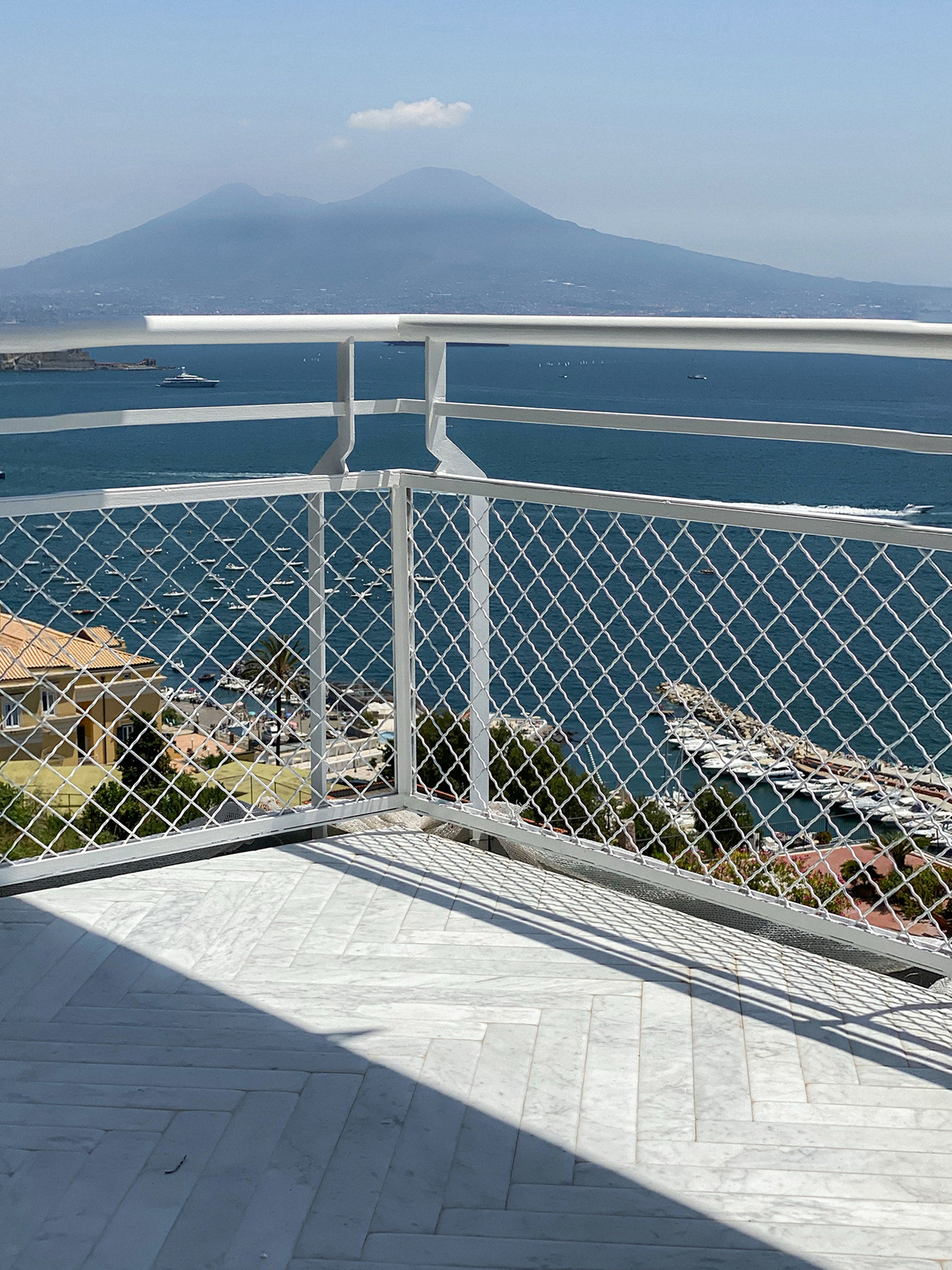 2021-12-cover-story-intervista-posillipo